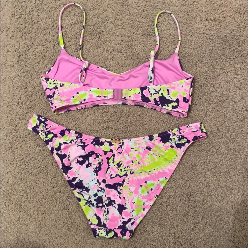 Victoria Secret Bikini - Picture 2 of 5
